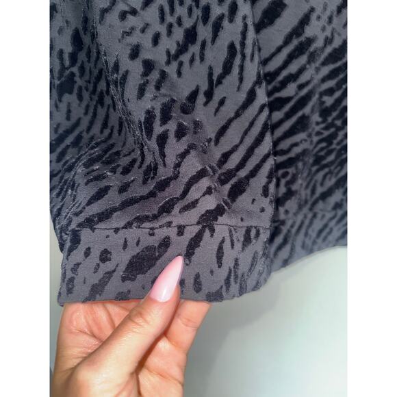 new MAJESTIC FILATURES Paris black velvet burnout zebra print sweater top - Picture 4 of 7